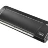 Laminátor DAHLE K70303/A3 černý - 2 válce Spolehlivá laminace pro trvalou ochranu dokumentů před vlhkostí a znečištěním. Moderní zařízení s kontrolními LED pro oznámení zapnutí a připraveno k laminaci. Snadná a bezpečná laminace dokumentů v tiskové kvalitě. Dva nahřívané silikonové válce pro laminaci fólií o max. tl. 2x125 µm. Možnost laminování za studena. Uvolňovací páčka pro bezpečné zpětné vysunutí dokumentu. Doba nahřívání 3-5 minut. Rychlost laminování 250 mm/min. Max. šíře lamin. folií: 325 mm. Max. síla laminovaného materiálu 0