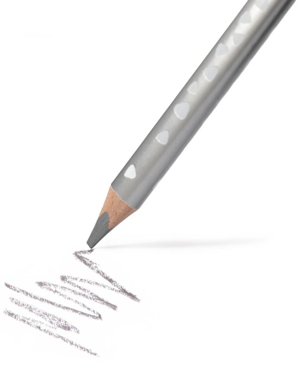 Pastelka RICO trojhranná JUMBO stříbrná Dokreslilo vaše dítě svou nejoblíbenější barvu a nechcete kvůli tomu kupovat hned celou novou sadu? Tato extra silná JUMBO pastelka je ideálním řešením pro doplnění školních penálů i domácích výtvarných kufříků. Díky své robustnosti a ergonomickému tvaru je navržena tak