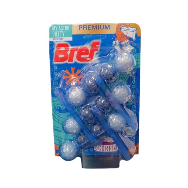 WC závěs BREF barvící vodu aktiv kuličky 3ks/bal Water sign Scorpio WC závěs BREF barvící vodu aktiv kuličky 3ks/bal Water sign Scorpio Udržujte svou toaletu v dokonalé čistotě a svěžesti s limitovanou edicí Bref Color Activ Water Signs SCORPIO. Tento WC blok inspirovaný vodním živlem a tajemným znamením Štíra přináší revoluci v péči o WC. Při každém spláchnutí barví vodu do modra