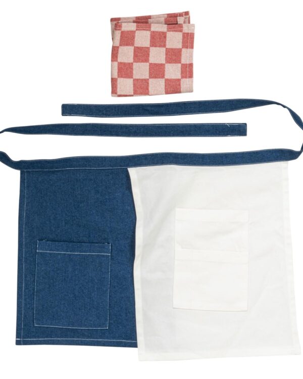 Dětský profesní kostým vel. 116 - číšník Zboží II. jakosti: Produkt byl využit jako předváděcí kus